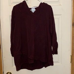 Maroon hooded 3/4 sleeve
